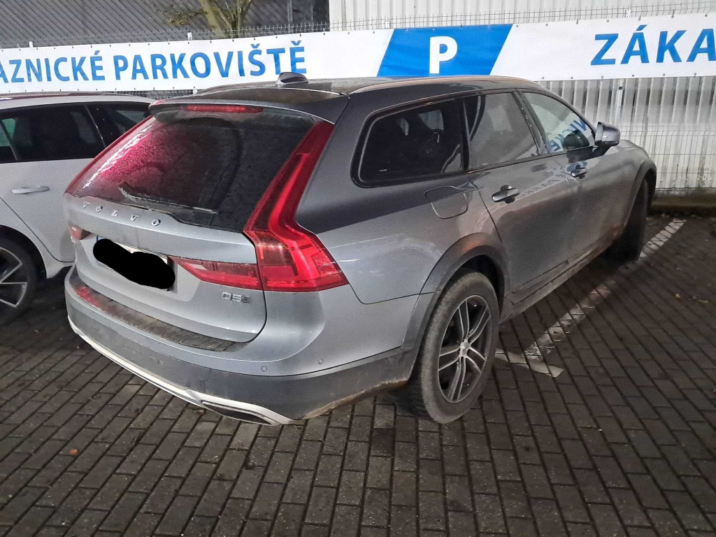 Volvo V90 Cross Country