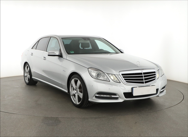Mercedes-Benz E 2011