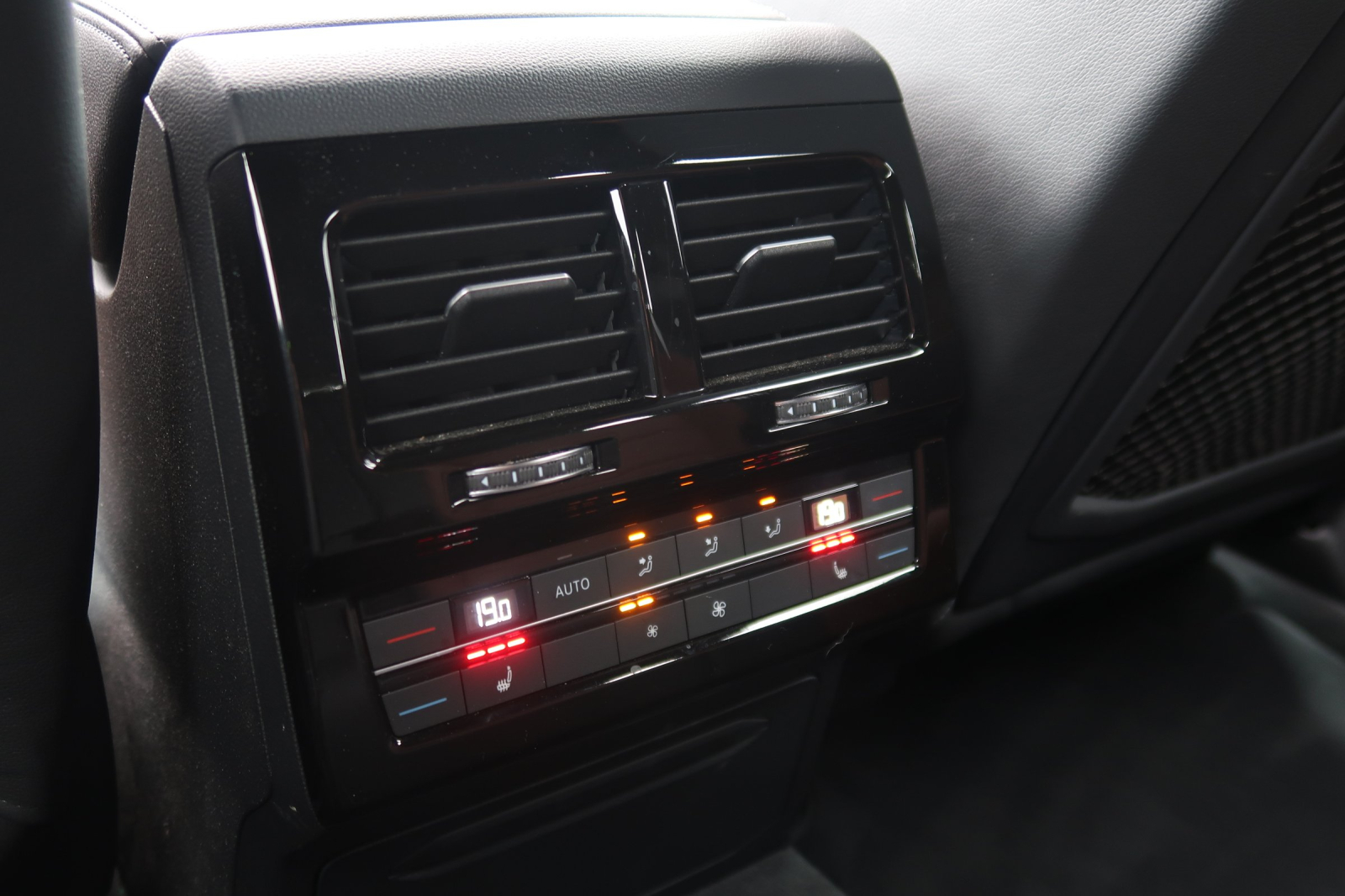 Volkswagen Touareg - 2020