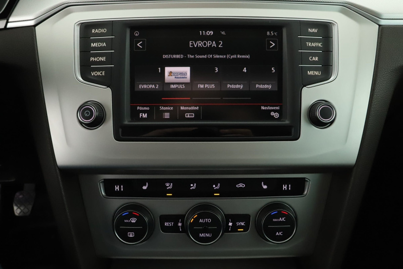 Volkswagen Passat, 2016