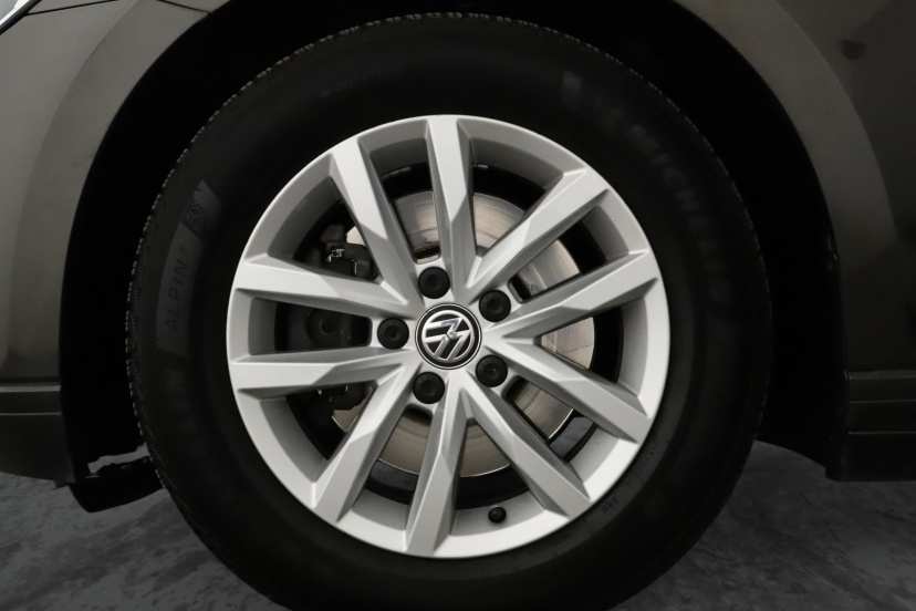 Volkswagen Passat, 2016