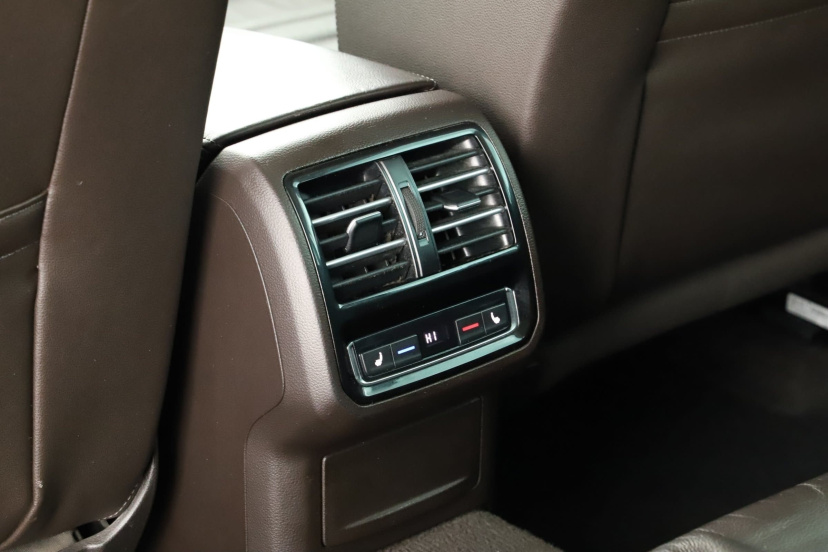 Volkswagen Passat, 2016