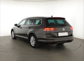 Volkswagen Passat - 2016