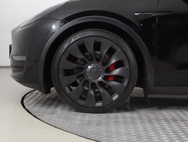 Tesla Model Y - 2022