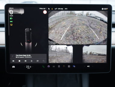 Tesla Model Y - 2022