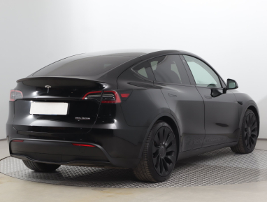 Tesla Model Y - 2022