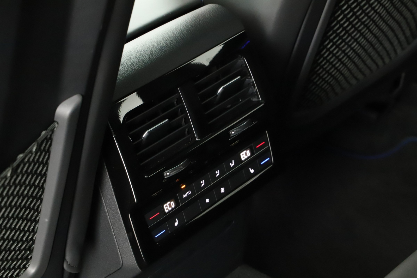 Volkswagen Touareg - 2023