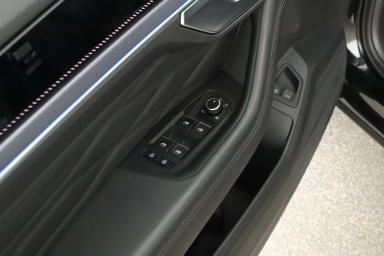 Volkswagen Touareg - 2023