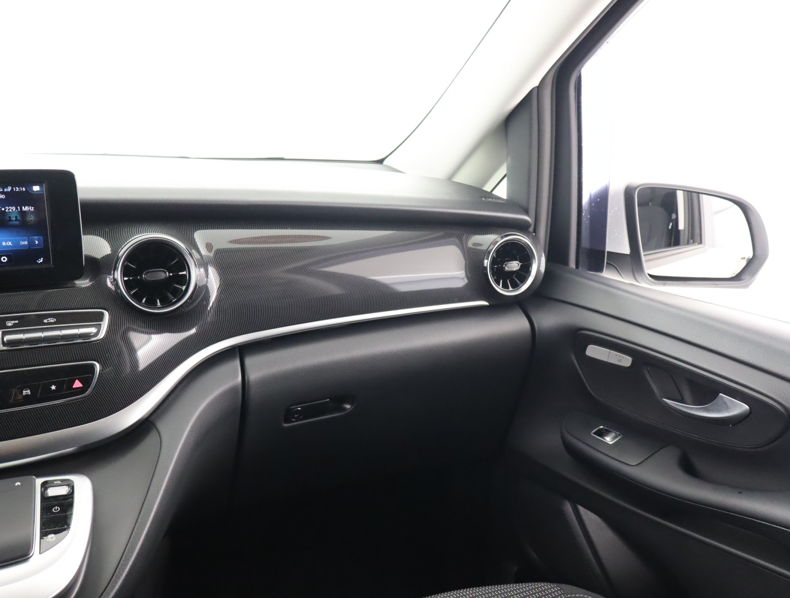 Mercedes - Benz V - 2022