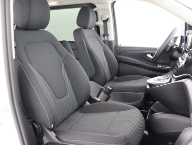 Mercedes-Benz V - 2022