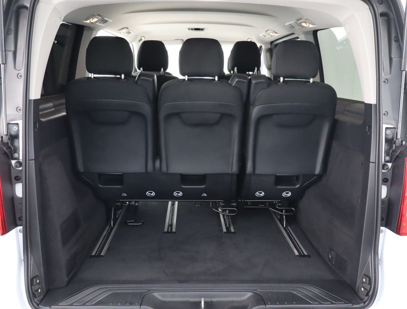 Mercedes-Benz V - 2022