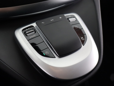 Mercedes-Benz V - 2022