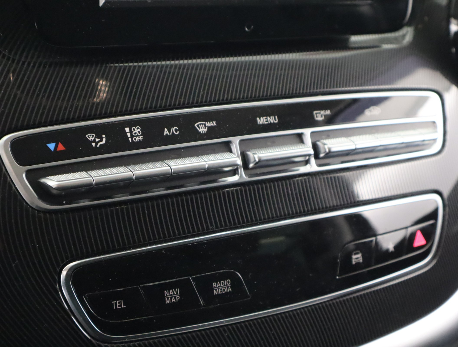 Mercedes-Benz V - 2022