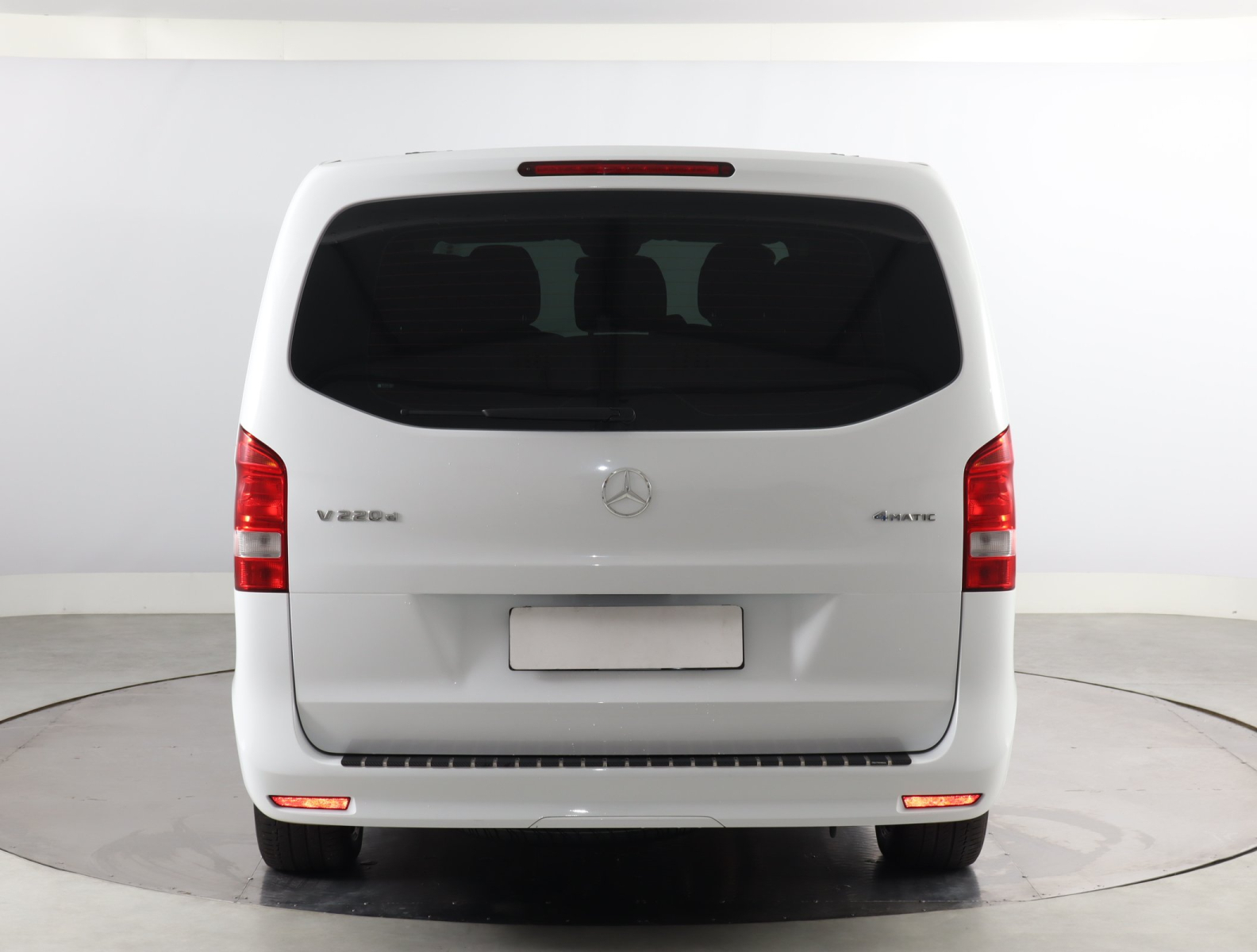 Mercedes-Benz V - 2022