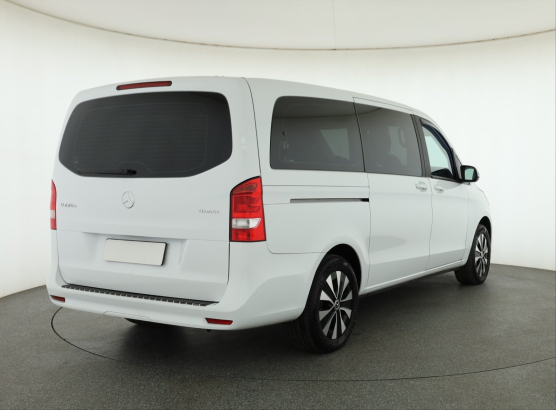 Mercedes-Benz V