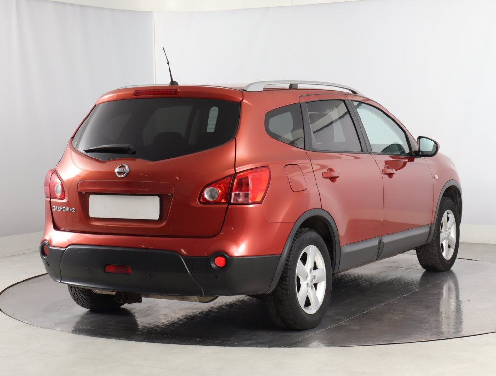 Nissan Qashqai+2
