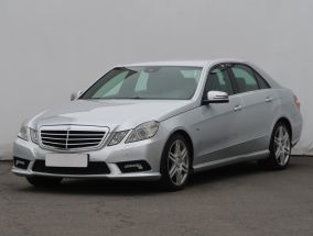 Mercedes-Benz E - 2011