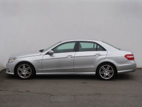 Mercedes-Benz E - 2011