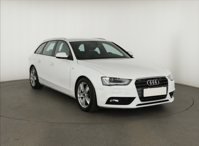Audi A4, 2015