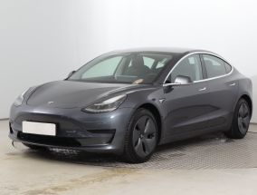 Tesla Model 3 - 2020