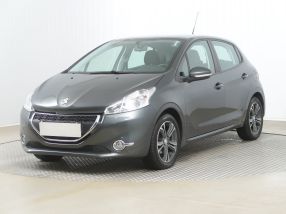 Peugeot 208 - 2014