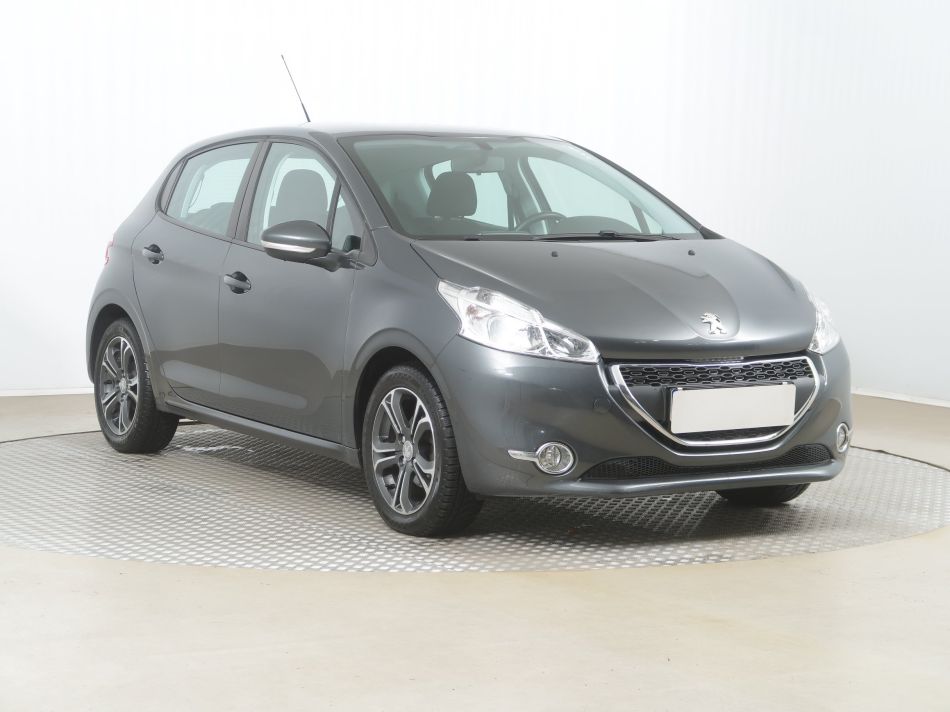 Peugeot 208 - 2014