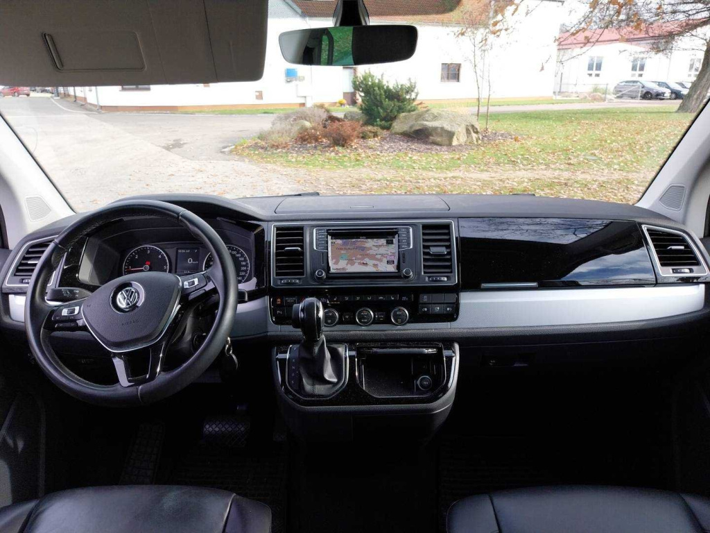 Volkswagen Caravelle