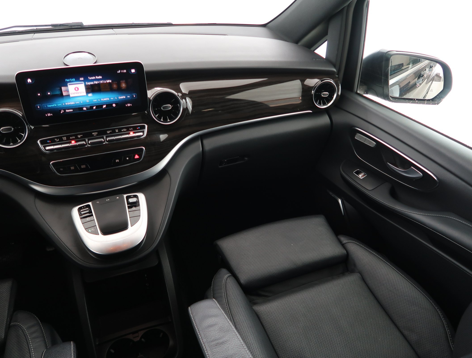 Mercedes - Benz V - 2022