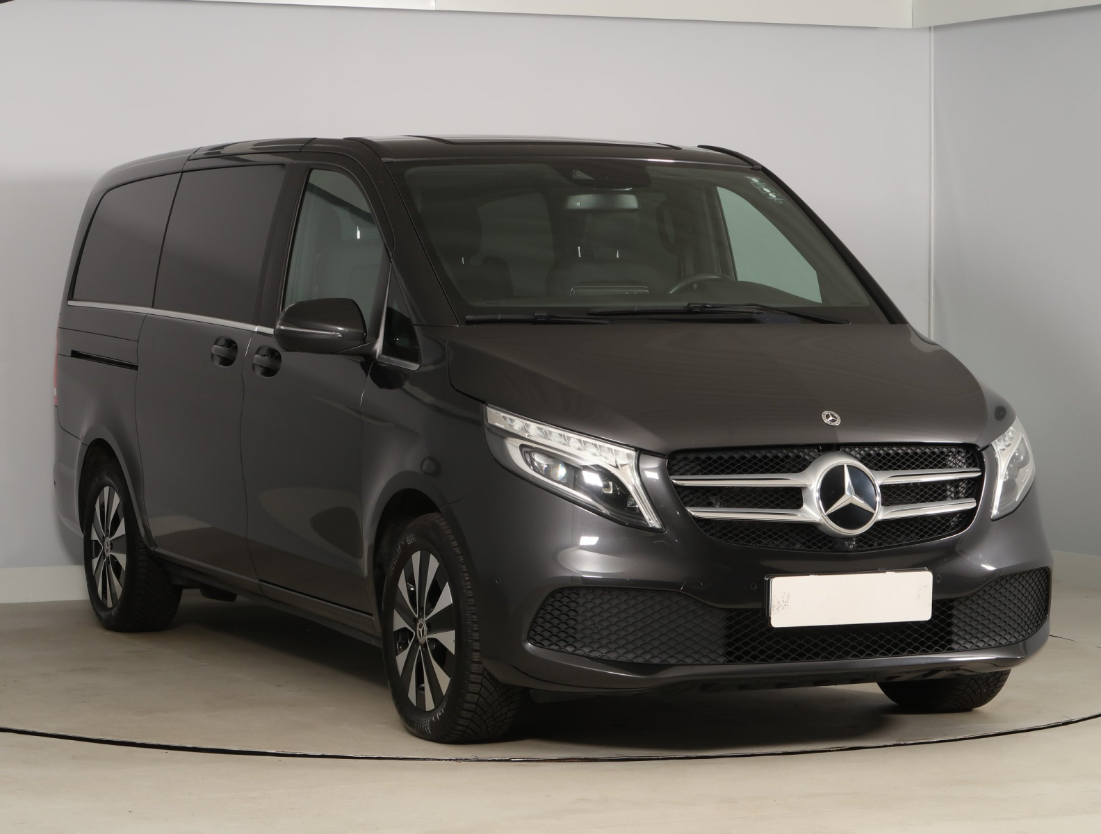 Mercedes-Benz V - 2022