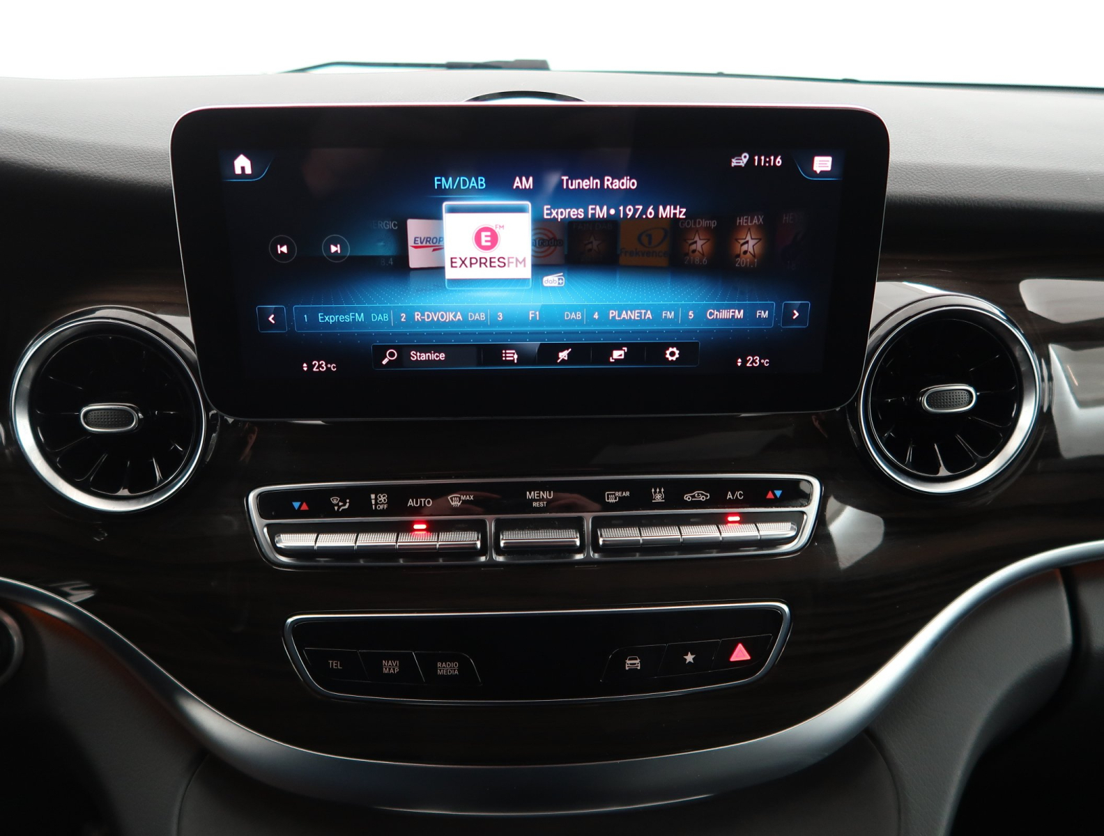 Mercedes-Benz V - 2022