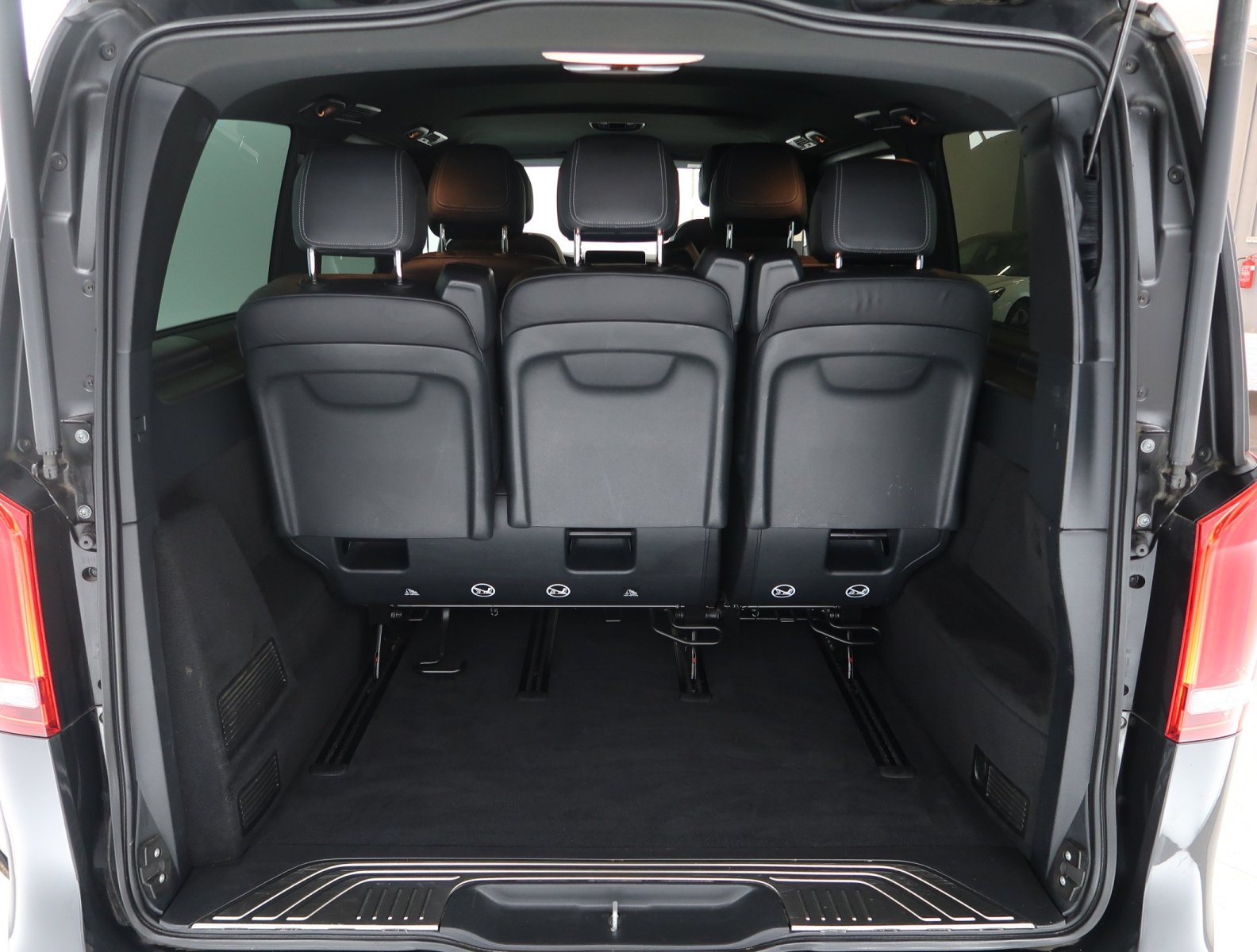 Mercedes-Benz V - 2022