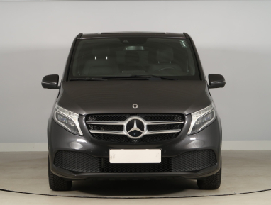 Mercedes-Benz V - 2022