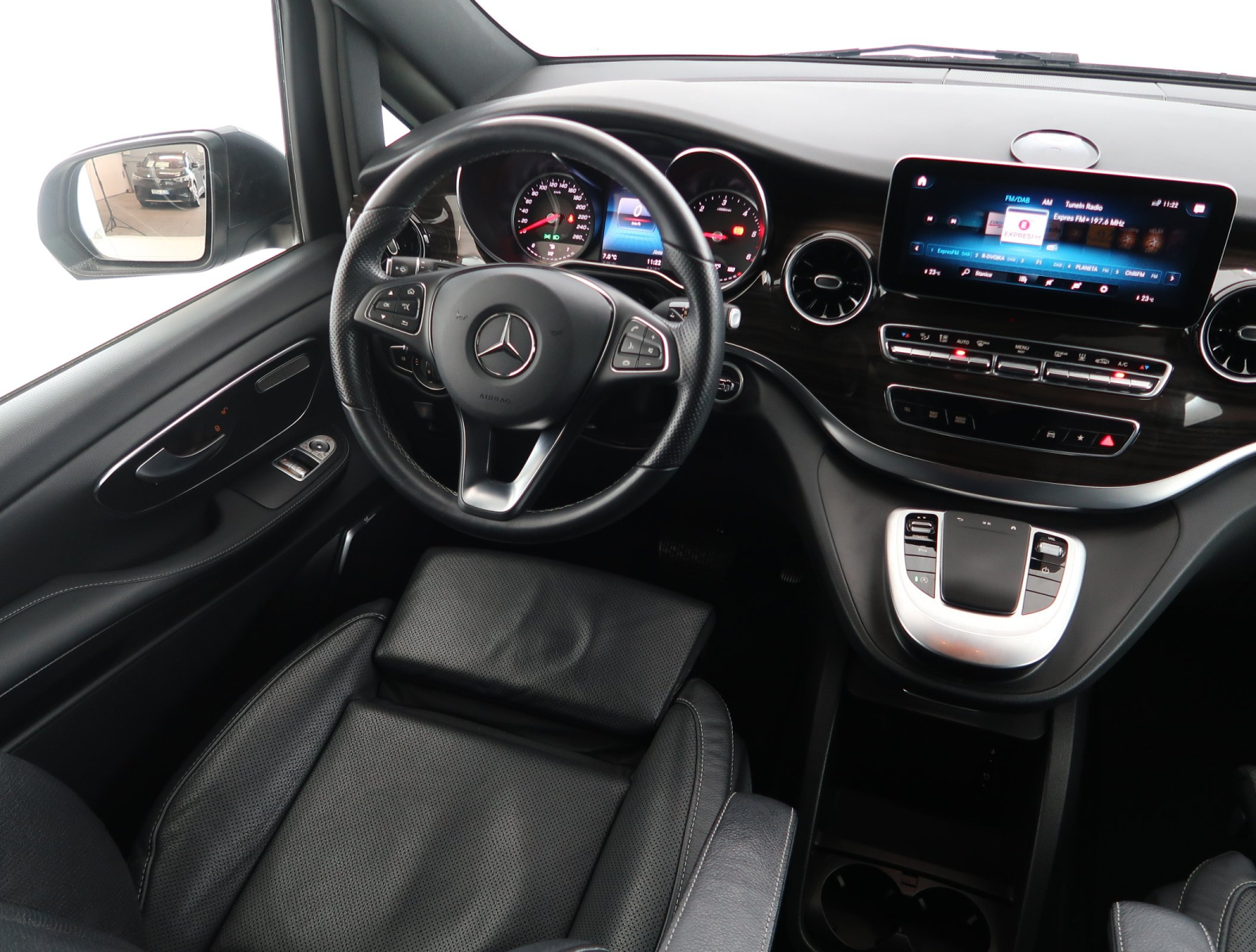 Mercedes - Benz V - 2022