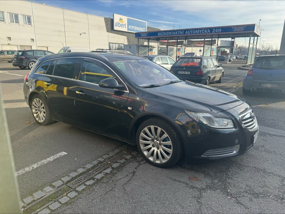 Opel Insignia - 2011