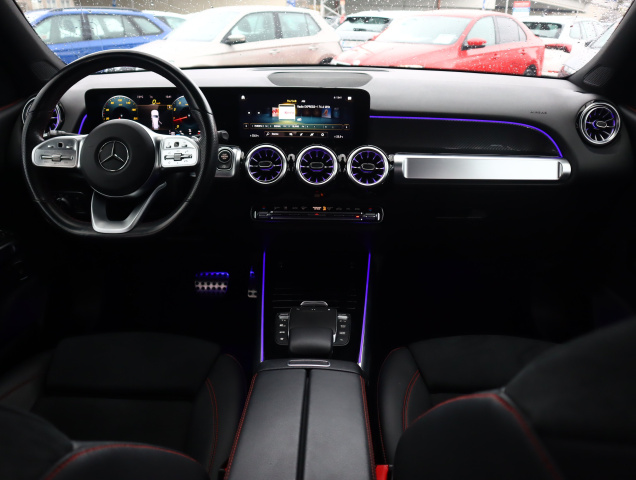 Mercedes-Benz GLB 200 4MATIC