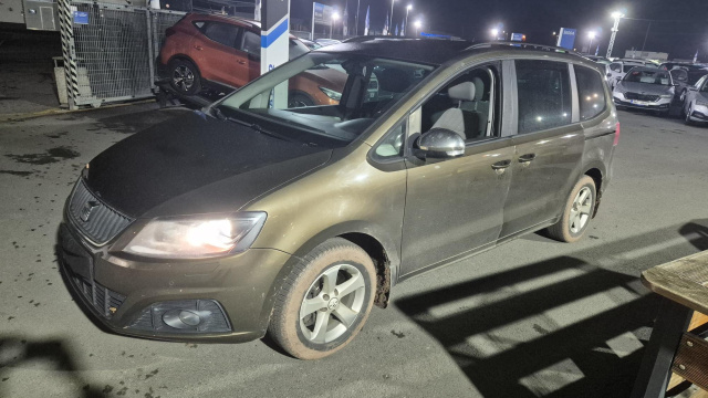 Seat Alhambra 2013