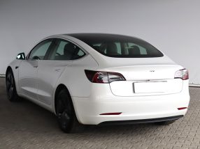 Tesla Model 3 - 2020