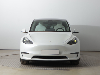 Tesla Model Y - 2021
