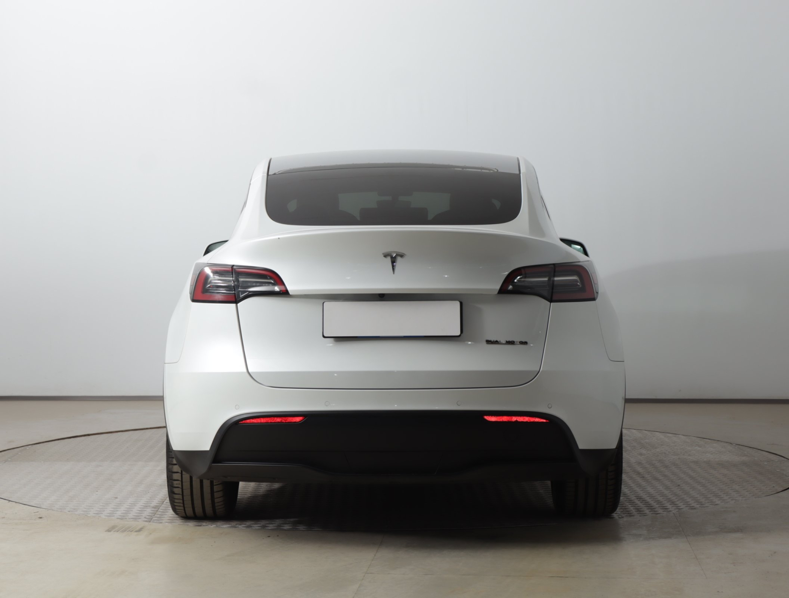 Tesla Model Y - 2021