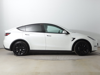 Tesla Model Y - 2021