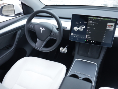 Tesla Model Y - 2021