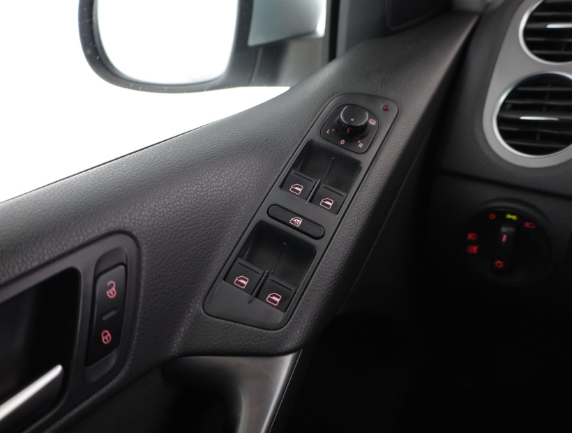 Volkswagen Tiguan, 2009