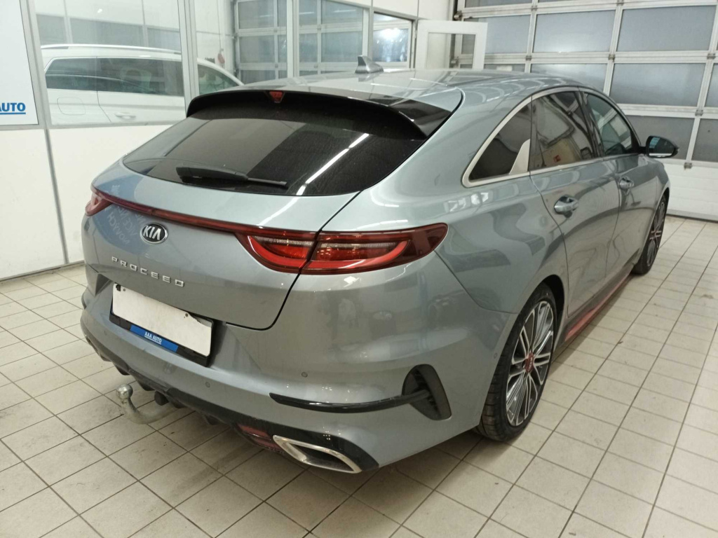Kia ProCeed