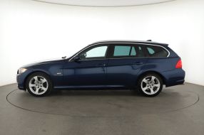 BMW 3 - 2012