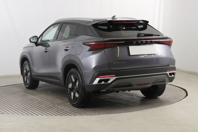 Omoda 5