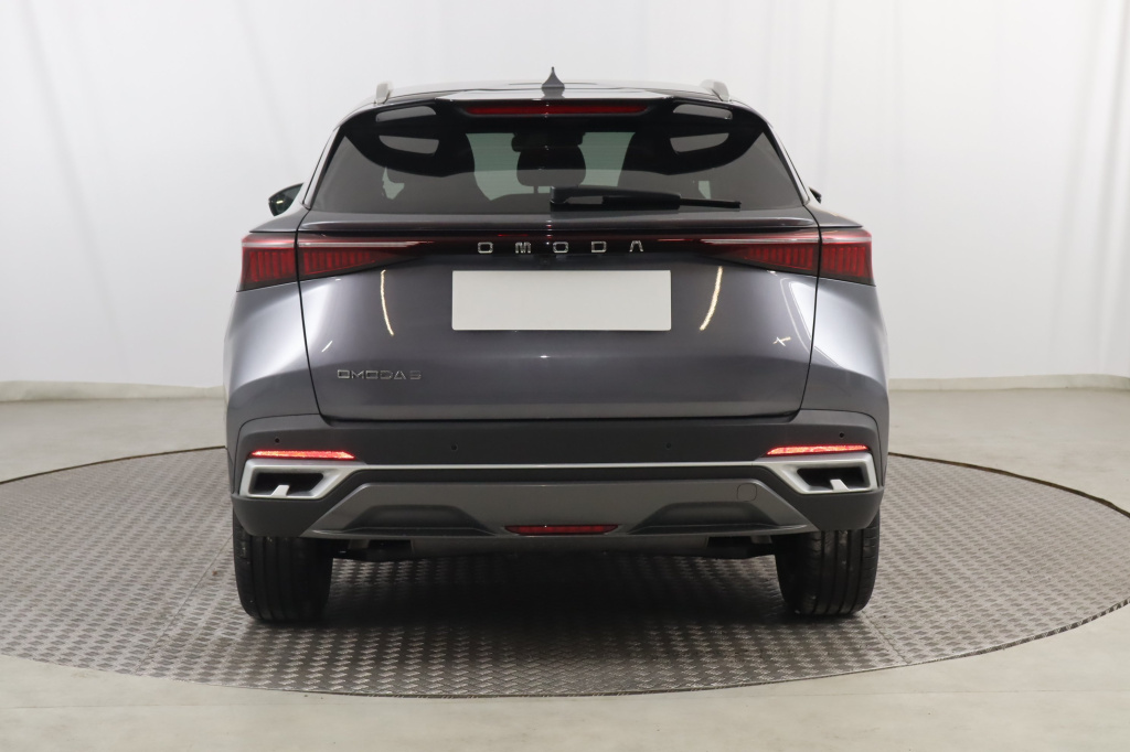 Omoda 5