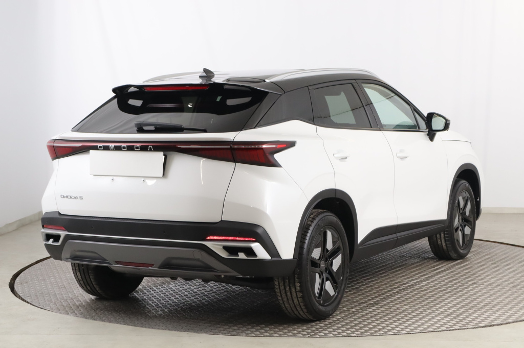 Omoda 5