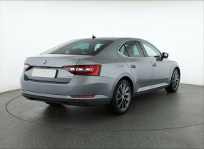 Škoda Superb - 2019