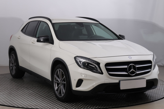 Mercedes-Benz GLA 2016