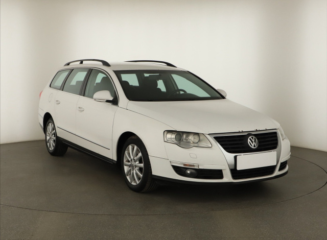 Volkswagen Passat, 2010